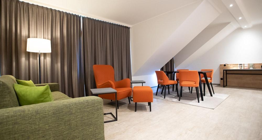 Best Western Hotel Polisina Ochsenfurt Exterior foto